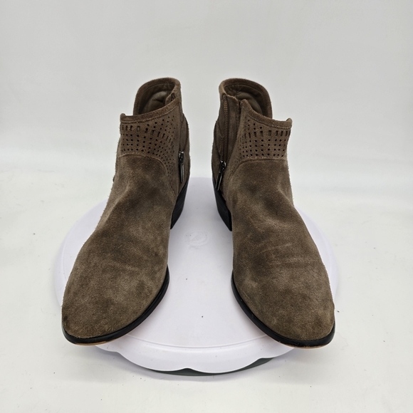 Vince Camuto Shoe Women's 8.5 M Pralata Ankle Booties - Picture 8 of 9